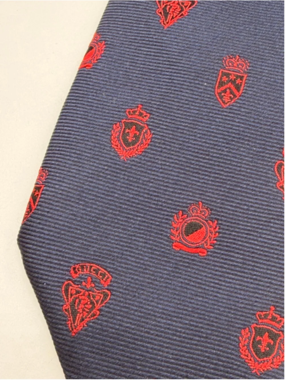 Gucci Crest Pattern Silk Tie